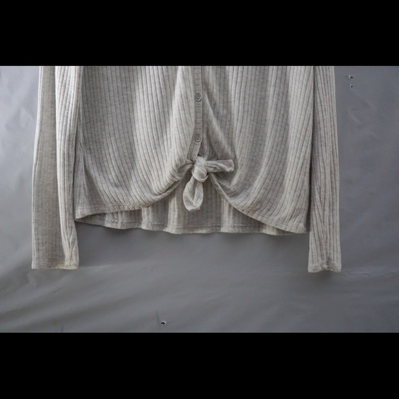 A New Day Hem Tie Top - Picture 5 of 5